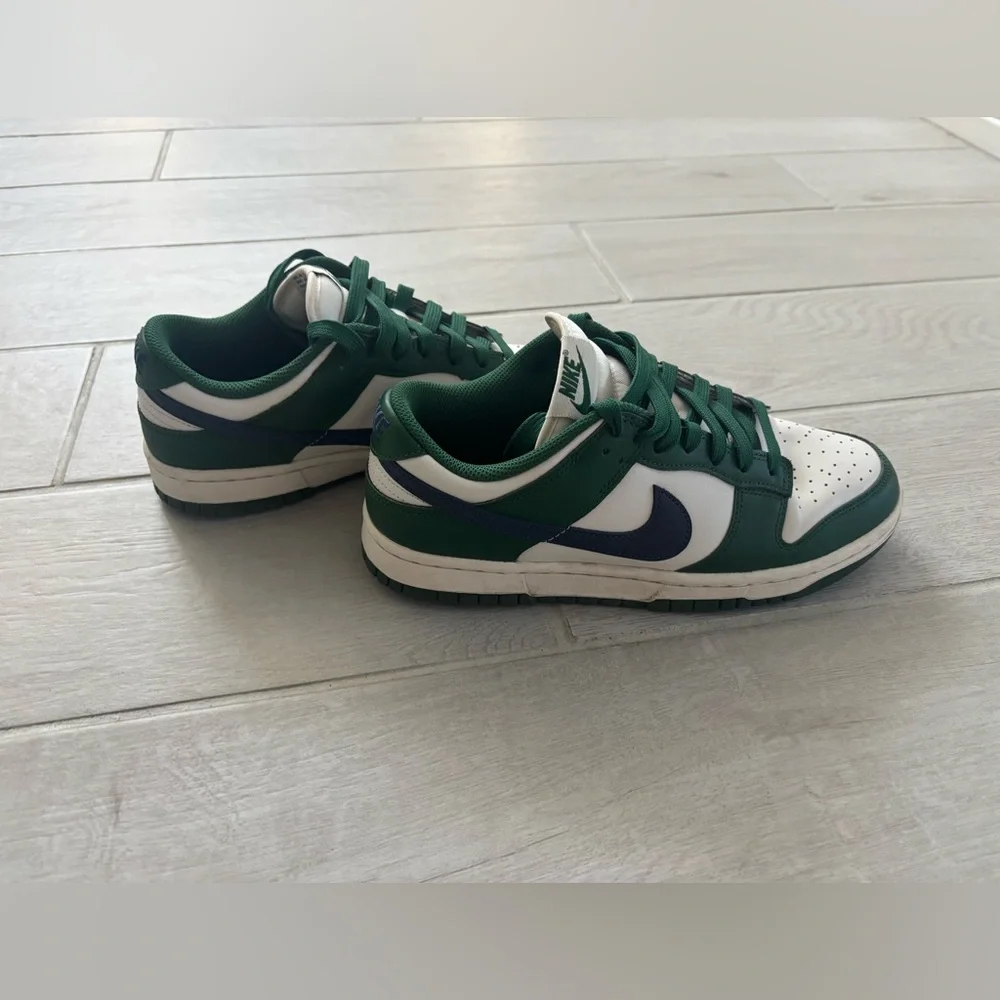 Nike Men's White, Dark Green & Navy Low-Top Sneakers